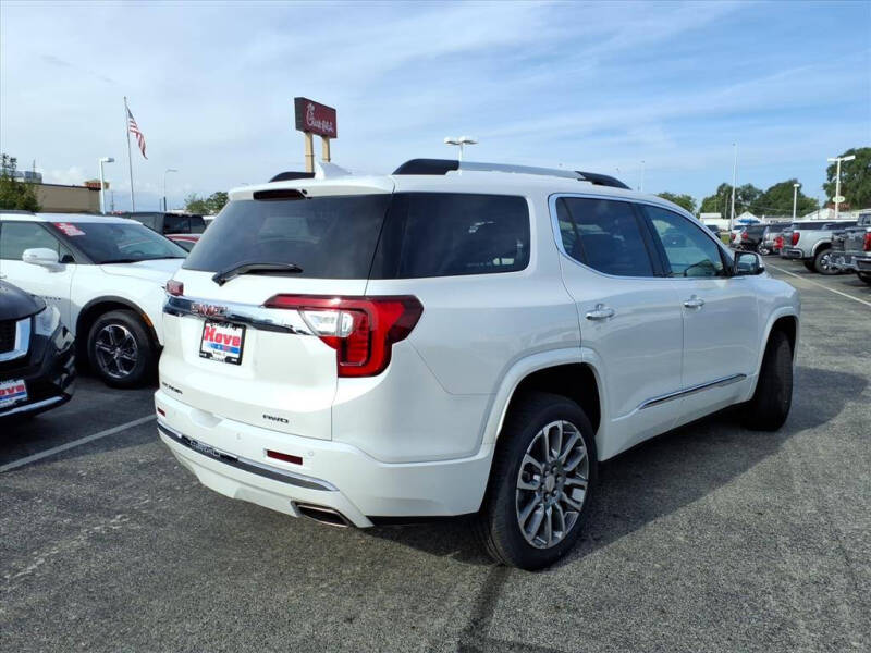 2023 GMC Acadia Denali