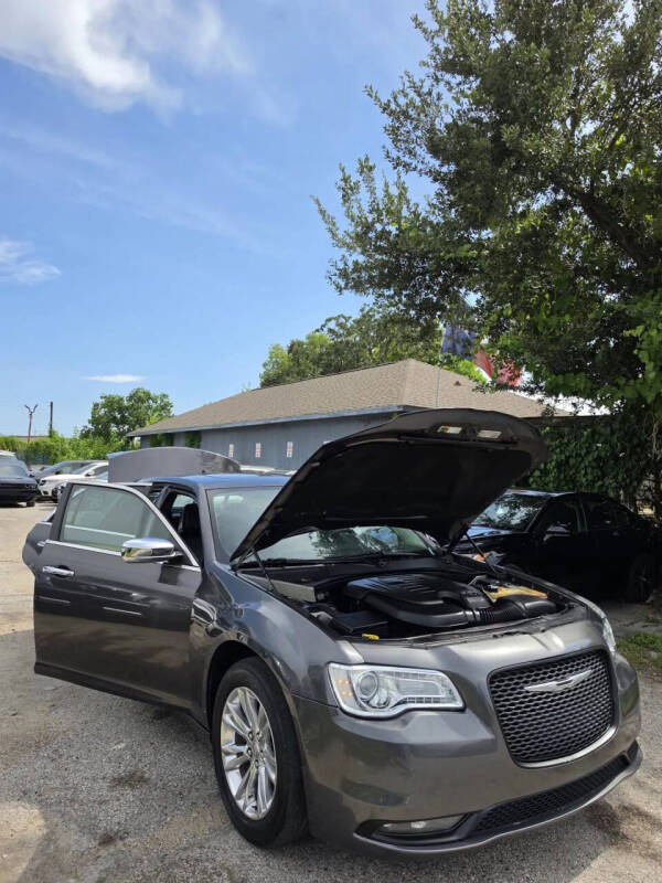2016 Chrysler 300 C