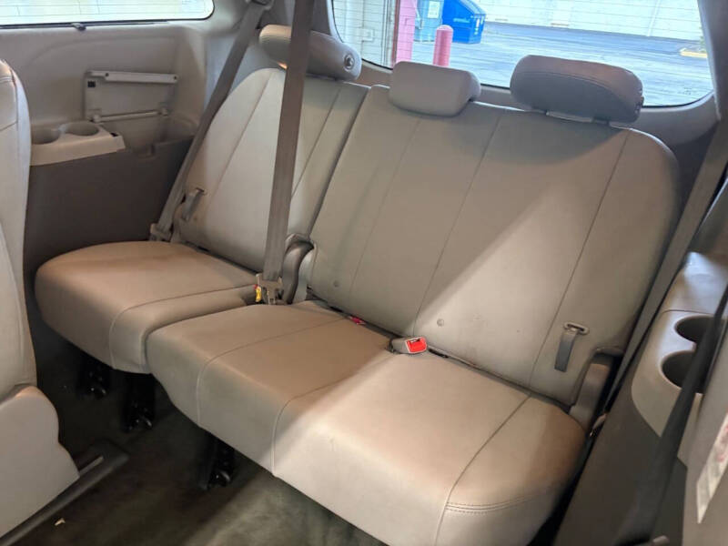 2016 Toyota Sienna XLE 7-Passenger