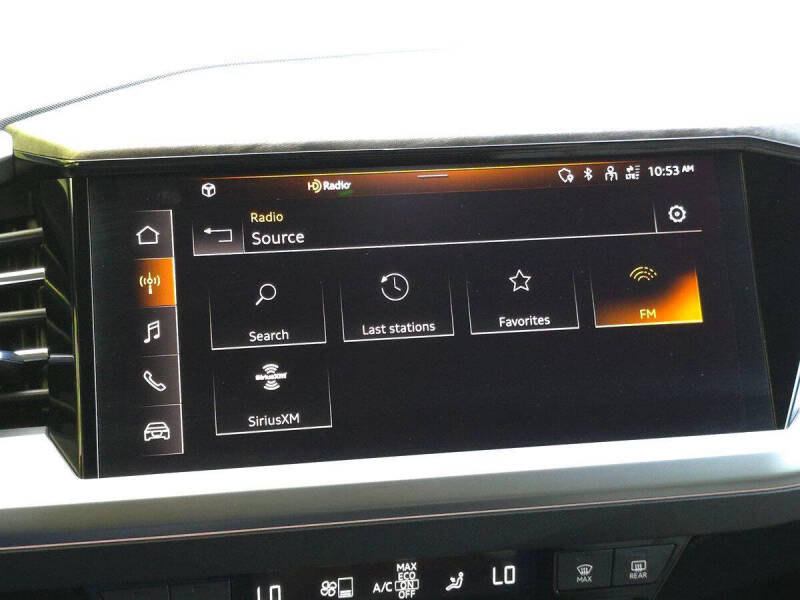 2023 Audi Q4 e-tron quattro Premium 50