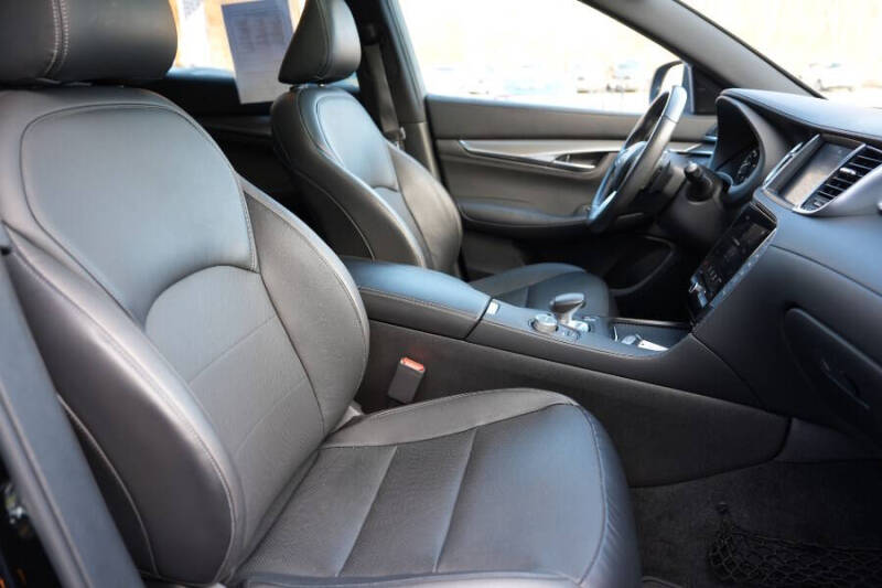 2023 Infiniti QX55 Luxe