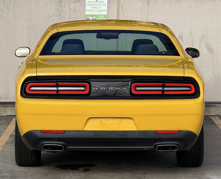 2017 Dodge Challenger SXT