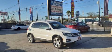 2012 Volkswagen Tiguan for sale at S.A. BROADWAY MOTORS INC in San Antonio TX