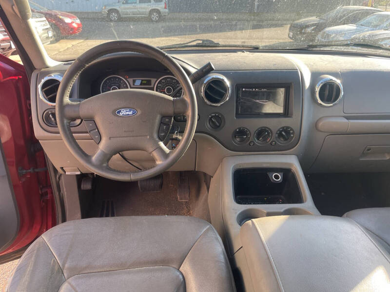 2005 Ford Expedition XLT