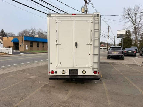 2015 Ford E-Series E-350 SD