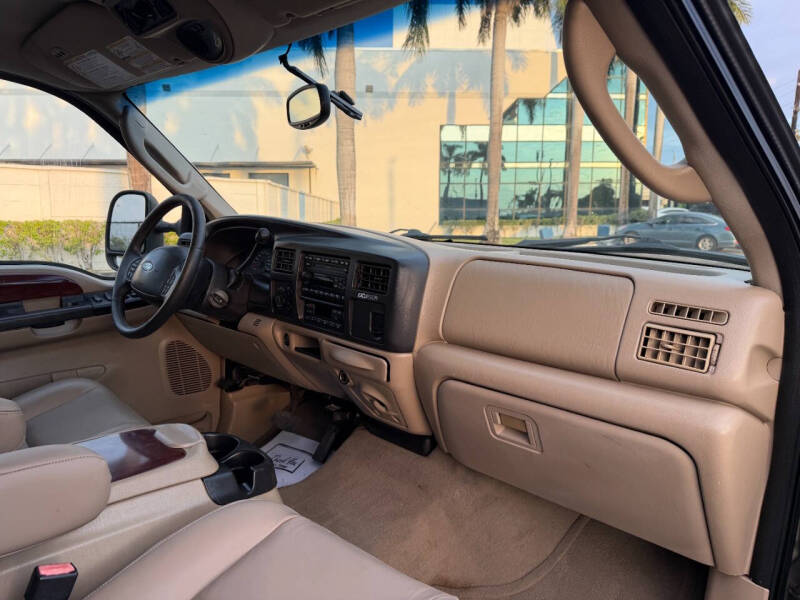 2005 Ford Excursion Limited
