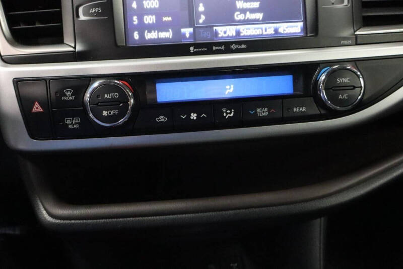 2017 Toyota Highlander LE Plus