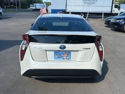 2016 Toyota Prius Three