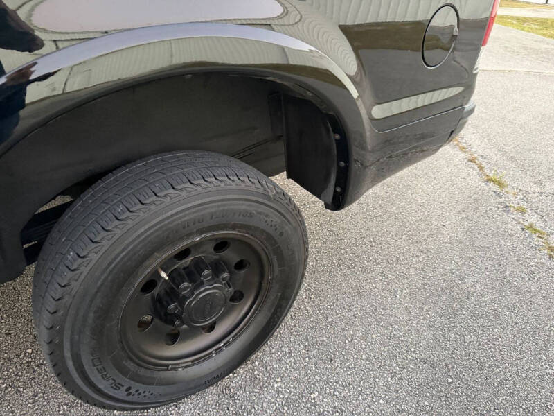 2004 Ford Excursion Eddie Bauer