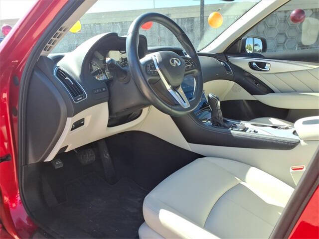 2021 Infiniti Q50 Luxe