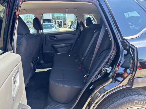 2024 Nissan Rogue S