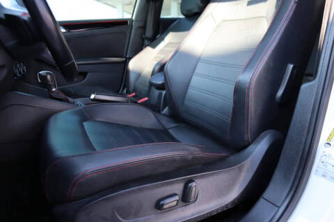 2017 Volkswagen Jetta 2.0T GLI