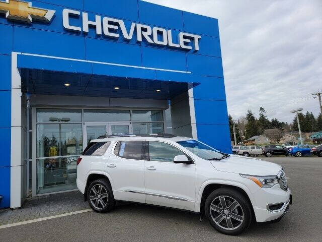 2017 GMC Acadia Denali