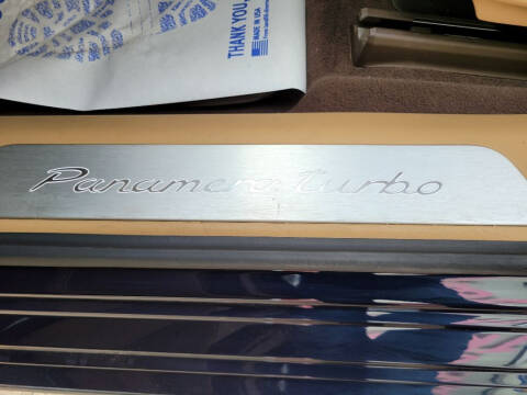 2017 Porsche Panamera Turbo