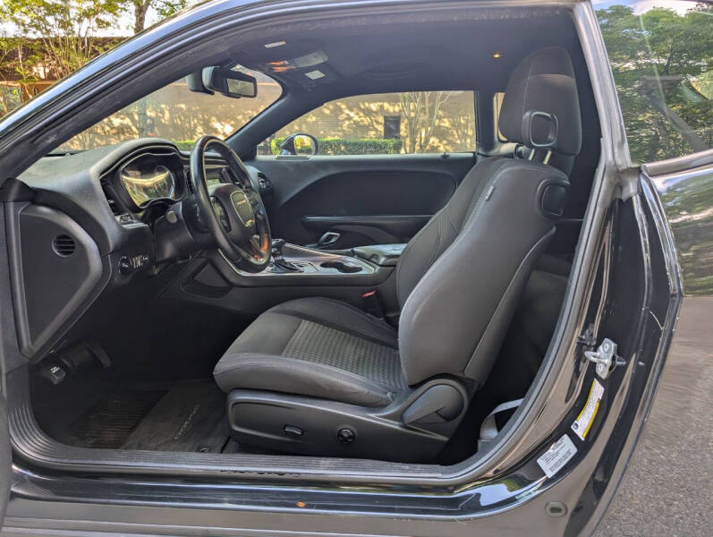 2015 Dodge Challenger SXT