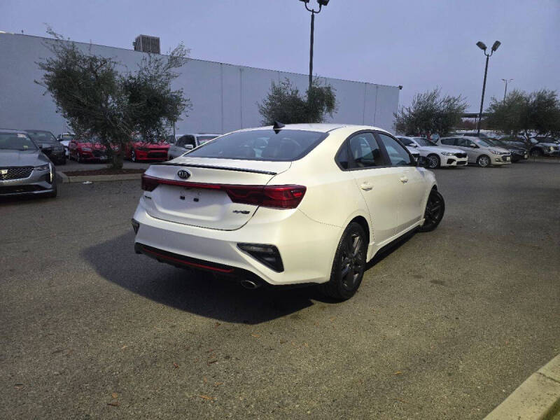2021 Kia Forte GT Line