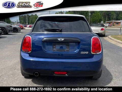 2017 MINI Hardtop 4 Door Cooper