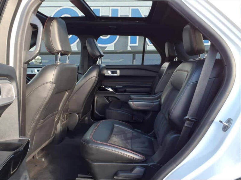 2022 Ford Explorer ST-Line