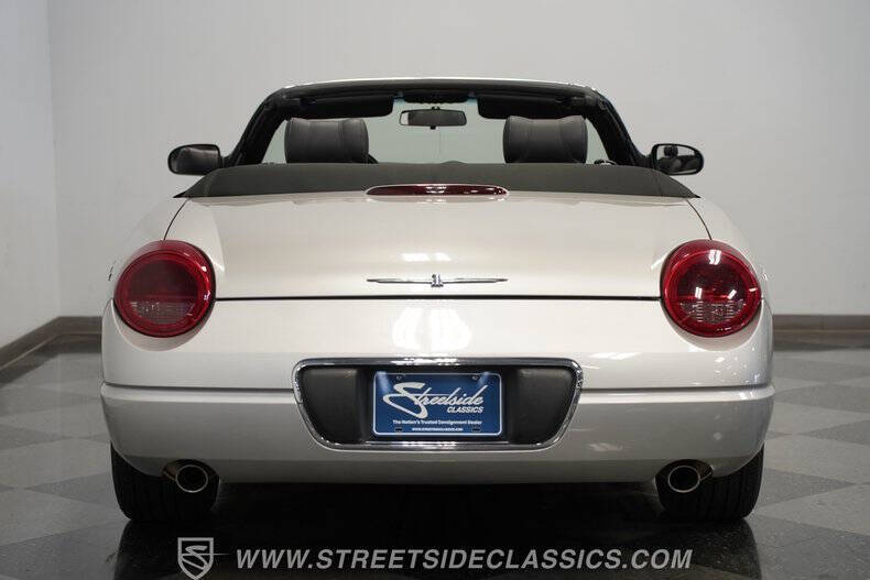 2004 Ford Thunderbird Deluxe