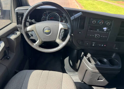 2018 Chevrolet Express LS 2500