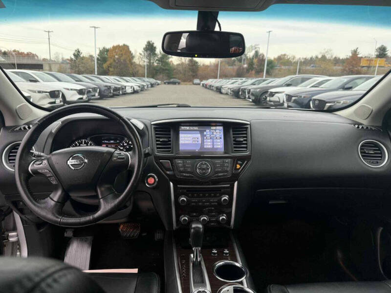 2014 Nissan Pathfinder Platinum