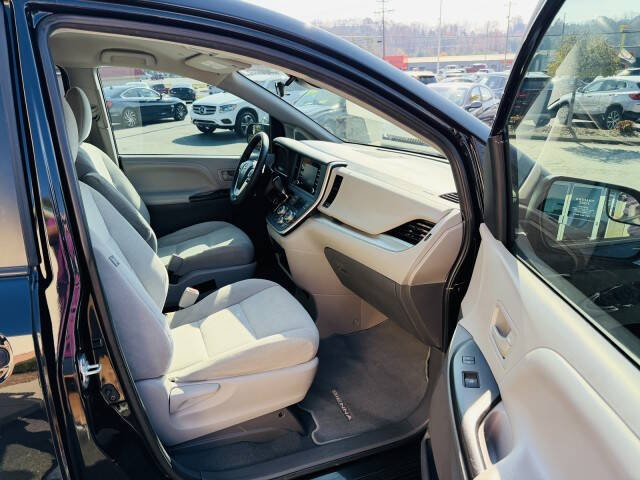 2020 Toyota Sienna L 7-Passenger