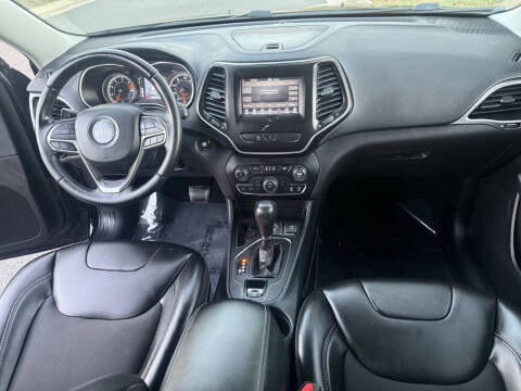 2019 Jeep Cherokee Latitude Plus