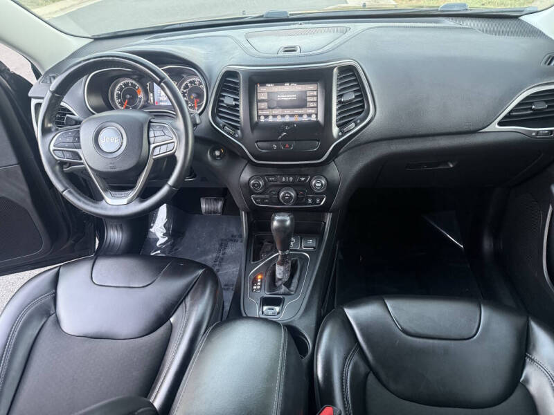 2019 Jeep Cherokee Latitude Plus