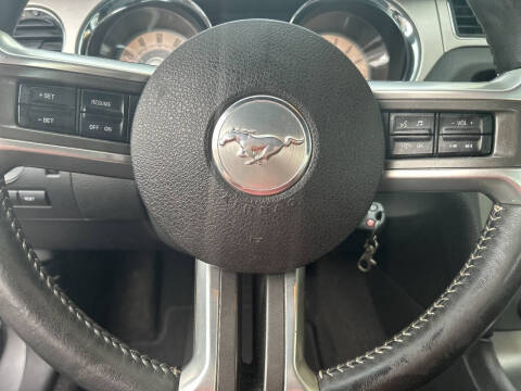 2010 Ford Mustang V6