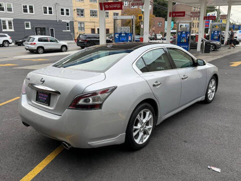2012 Nissan Maxima