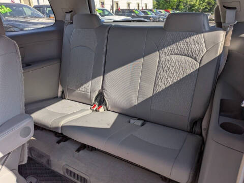 2015 GMC Acadia SLE-2