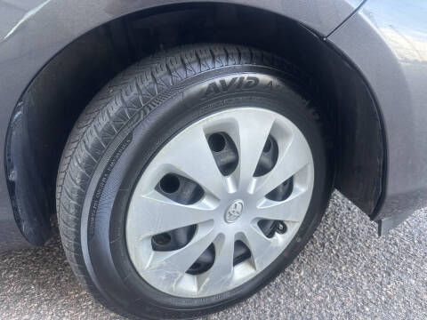 2013 Toyota Prius c Two