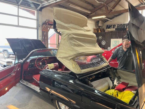 1965 Ford Thunderbird