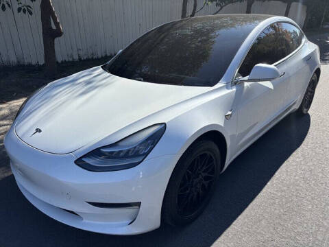 2020 Tesla Model 3 Standard Range Plus