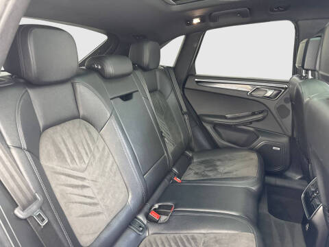 2020 Porsche Macan