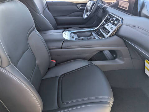 2025 Nissan Armada SV