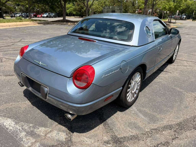 2005 Ford Thunderbird Deluxe