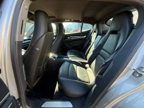 2012 Porsche Panamera