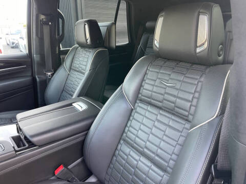 2023 Cadillac Escalade-V