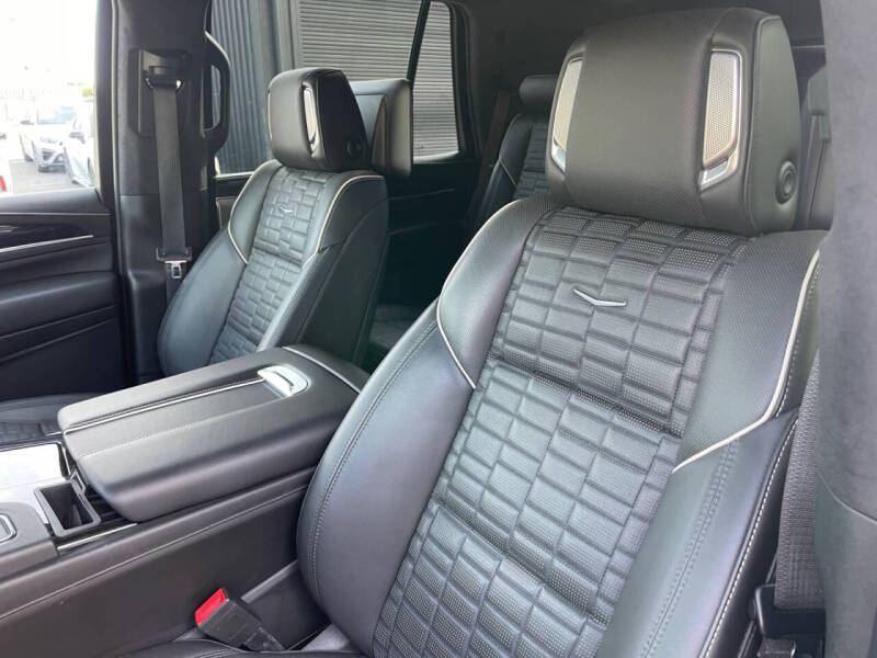 2023 Cadillac Escalade-V