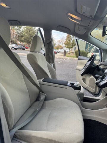 2012 Toyota Prius v Two