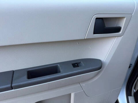 2011 Ford Escape XLS