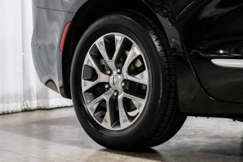 2022 Chrysler Pacifica Hybrid Pinnacle