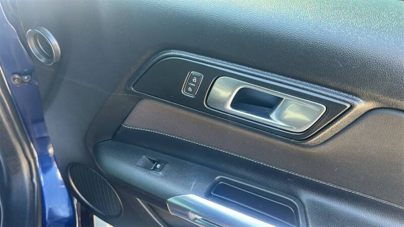 2019 Ford Mustang EcoBoost
