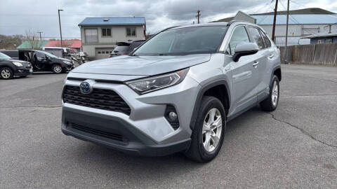 2020 Toyota RAV4 Hybrid XLE