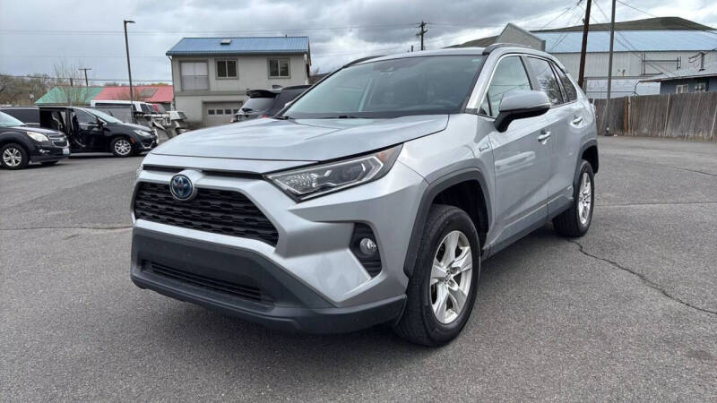 2020 Toyota RAV4 Hybrid XLE