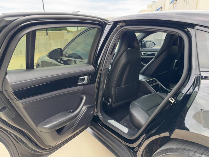 2020 Porsche Panamera 4