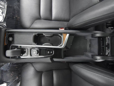 2022 Volvo XC90 Recharge T8 Inscription Expression 6P