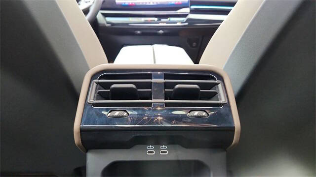 2025 BMW 5 Series 530i xDrive