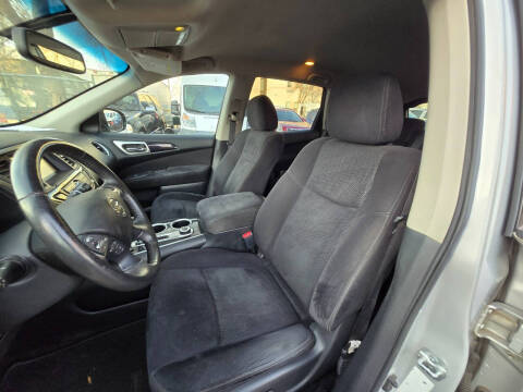 2015 Nissan Pathfinder SV